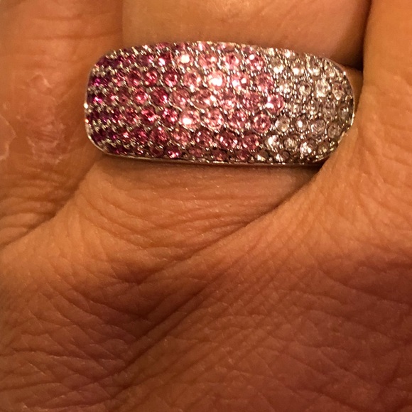 White, pink and dark pink crystal ring - Picture 3 of 3